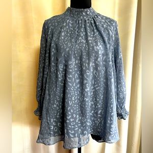 Dr2 leopard print high low blouse xl